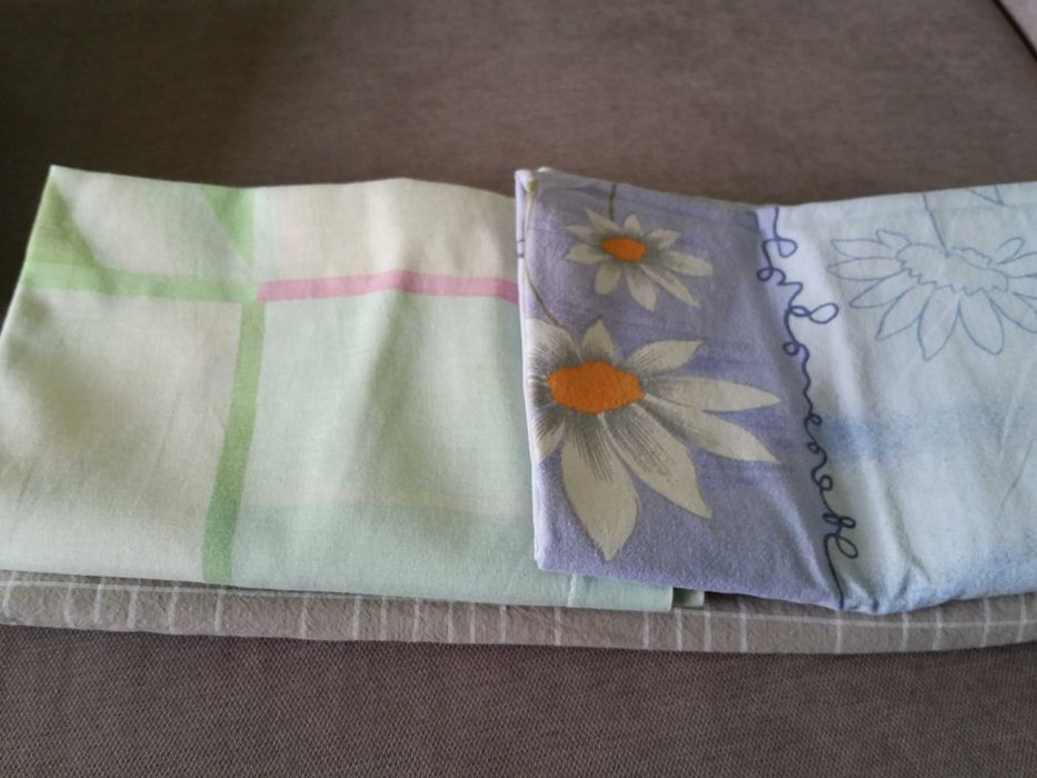 Спално бельо-долни чаршафи ,пликове,калъфки,хавлии-нови и употребявани