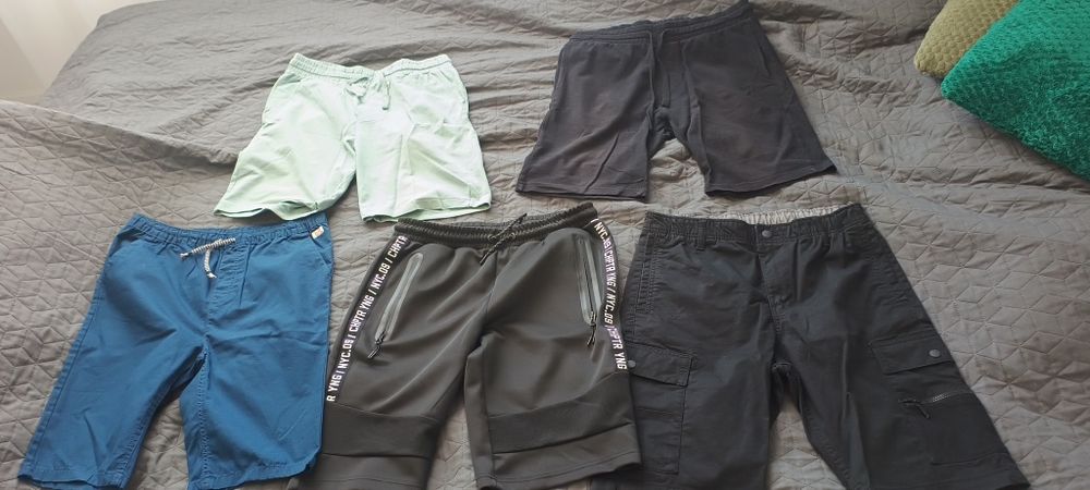 Pantaloni scurți băieți (5 perechi), mărimi M, stare impecabilă!