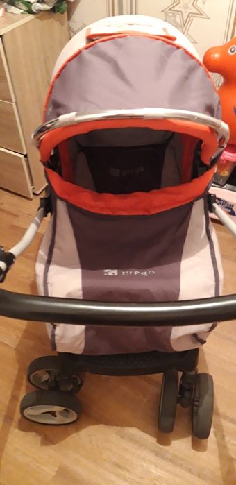 Детская коляска.   .