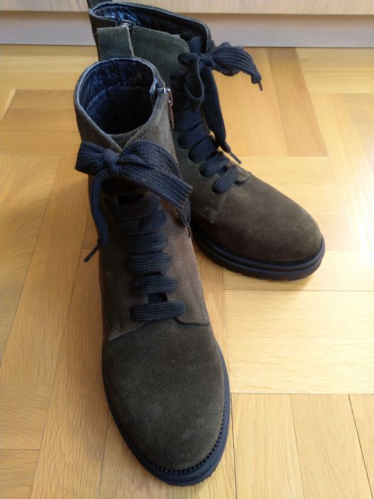 Дамски боти 38 номер естествен велур