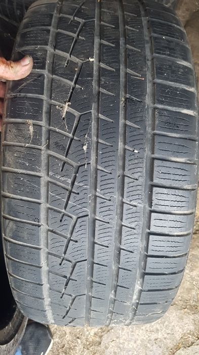 Гуми Yokohama 255/40/19