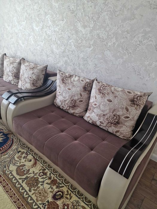 Продам диван в хорошем состоянии