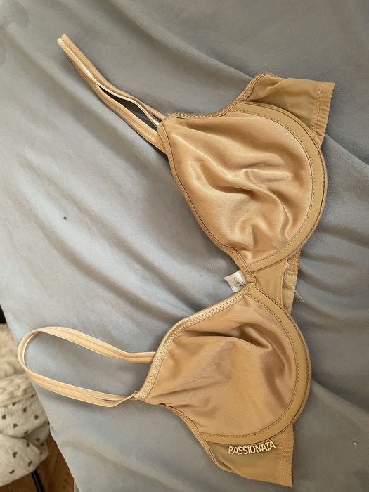 Бюстгалтер нулевка