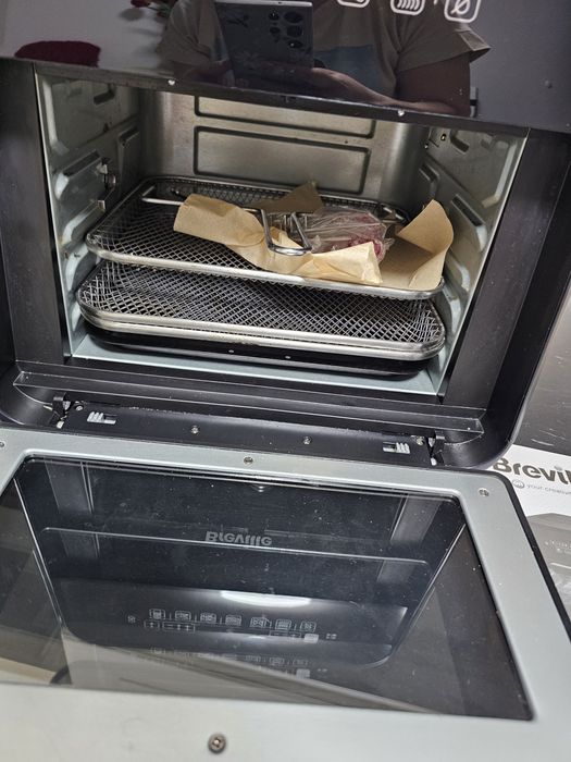 Friteuza cu aer cald Breville Airfryer