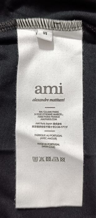 Vand tricou nou de barbati Ami