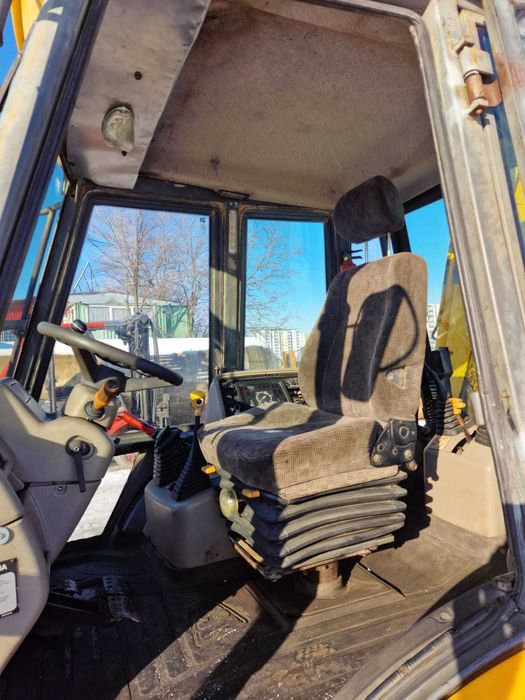 Buldoexcavator JCB 4CX