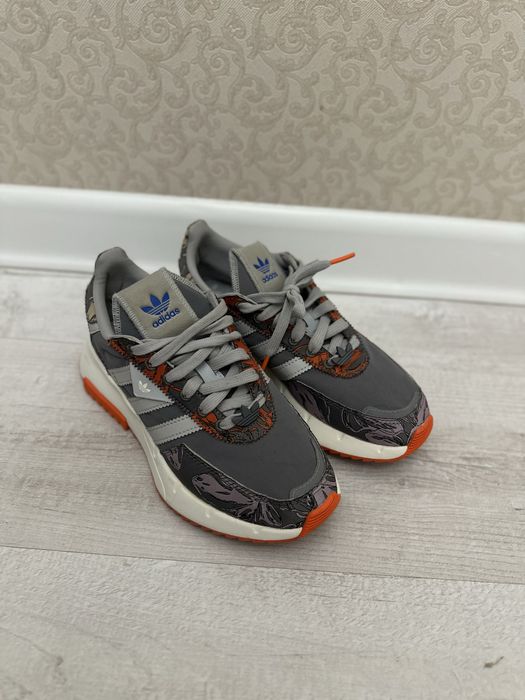 Кроссовки Adidas оригинал