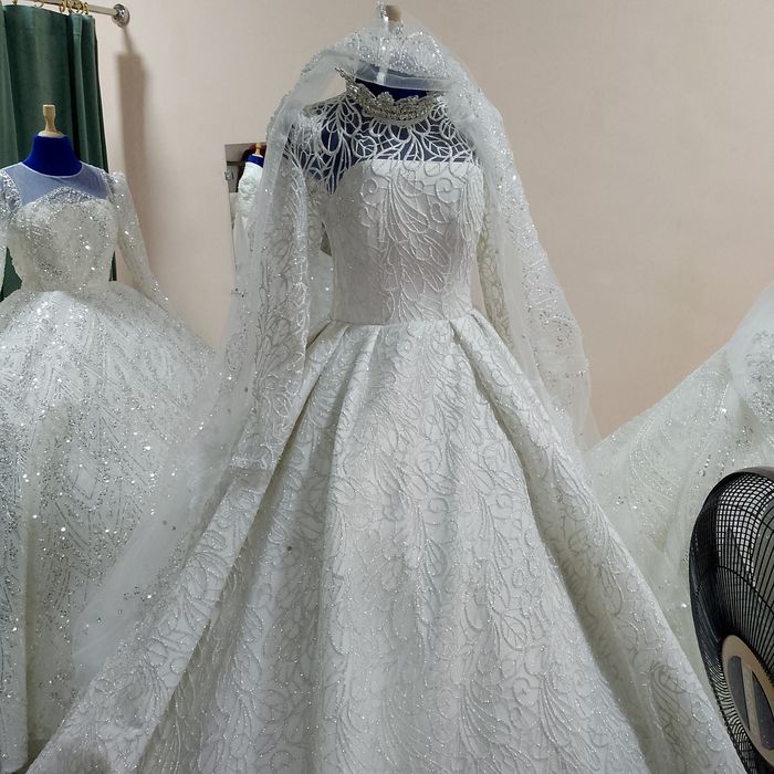 Келин куйлаклар сотилади, арзон бервораман янги