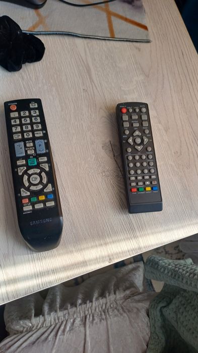 Продам самсунг телевизор