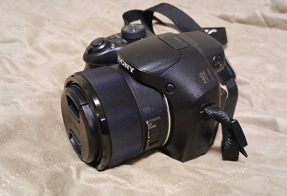 Фотоапарат _ SONY Cyber-shot DSC HX300 _изполозван + чанта +32GB памет