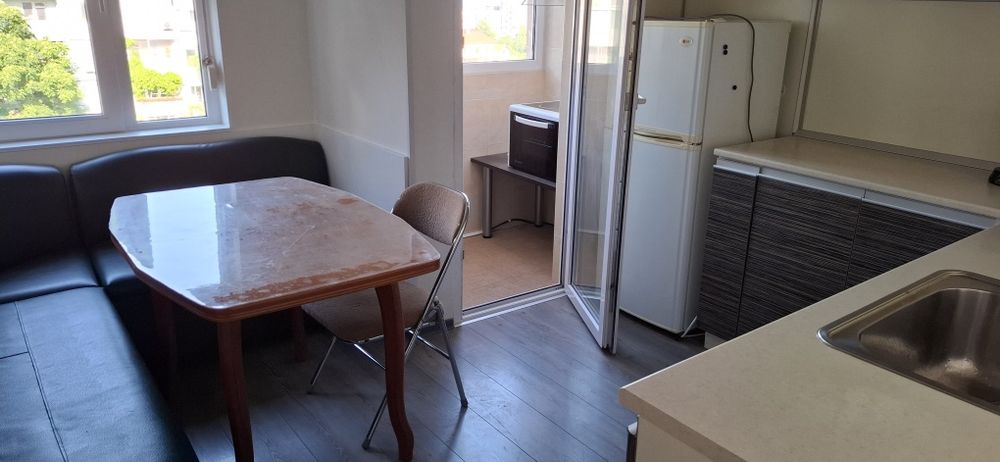 Дава се под наем Тристаен апартамент в Стара Загора, Железник - изток - 86 кв.м за 331.5 € - Снимка #2