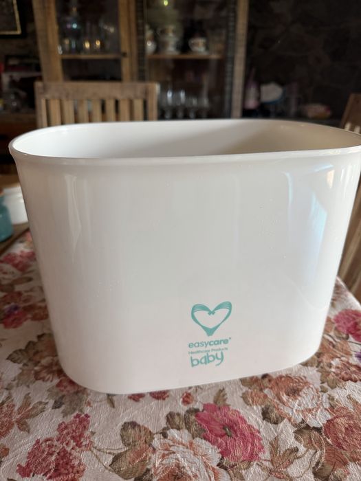 Електрически парен стерилизатор Easycare Baby TB1713E, За 8 шишета 4 в 1, Със сушилня
