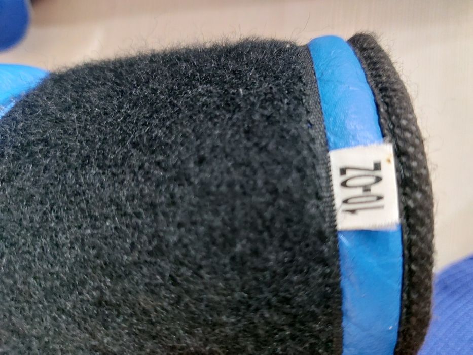 Боксерские вещи сатылады