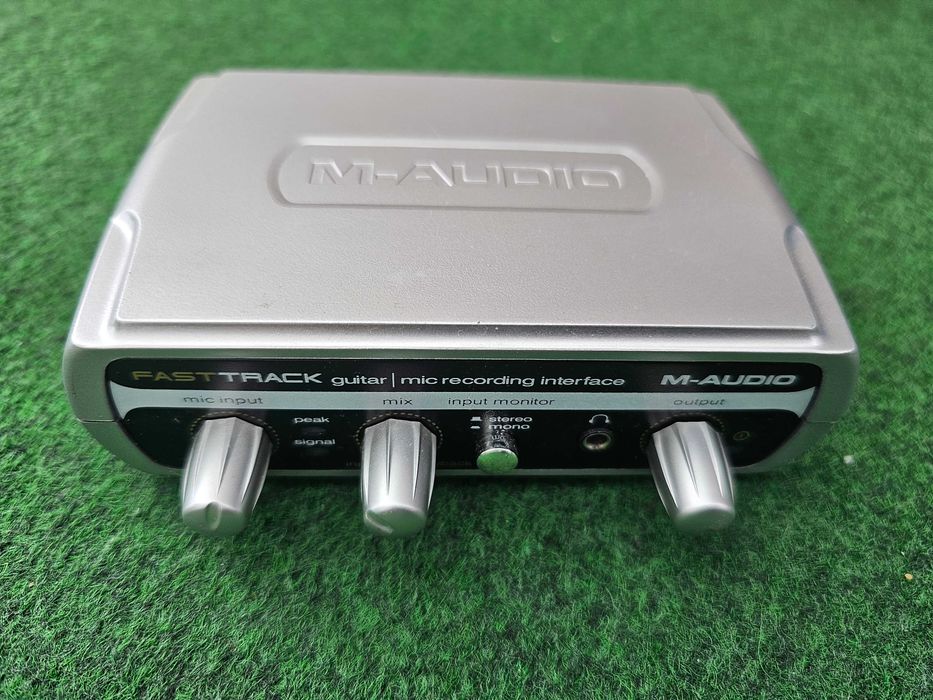 Interfață audio USB M-Audio Fast Track - Placă de sunet externă studio / podcast
