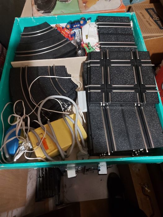 Колички! Писта за колички и камиончета.