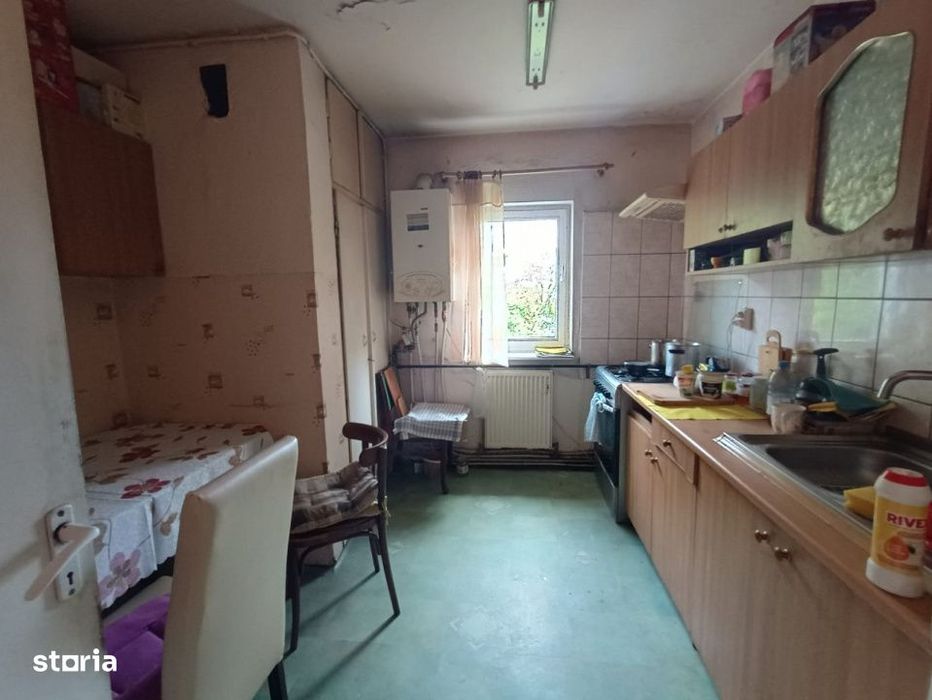 Vanzare apartament cu 4 camere 2 bai 2 balcoane Dambu Rotund
