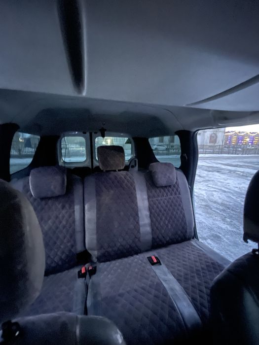 продам ЛАРГУС 2015