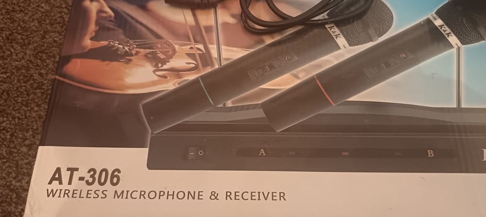 Microfoane wireless 2 bucăți noi k&k