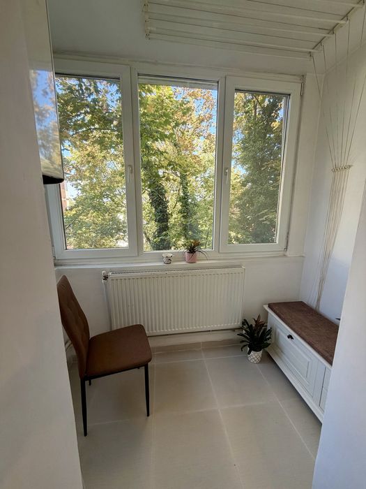 Vand apartament 2 camere, etaj 3/4, decomandat, Zona Soarelui( aproape de Spitalul Judetean, Carrefour)