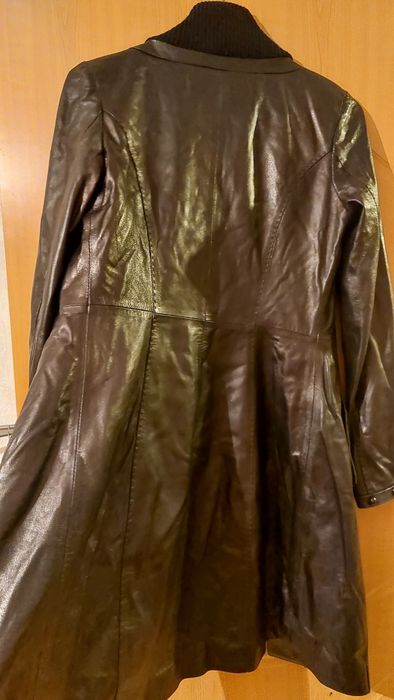Плащ кожанный 5000т.