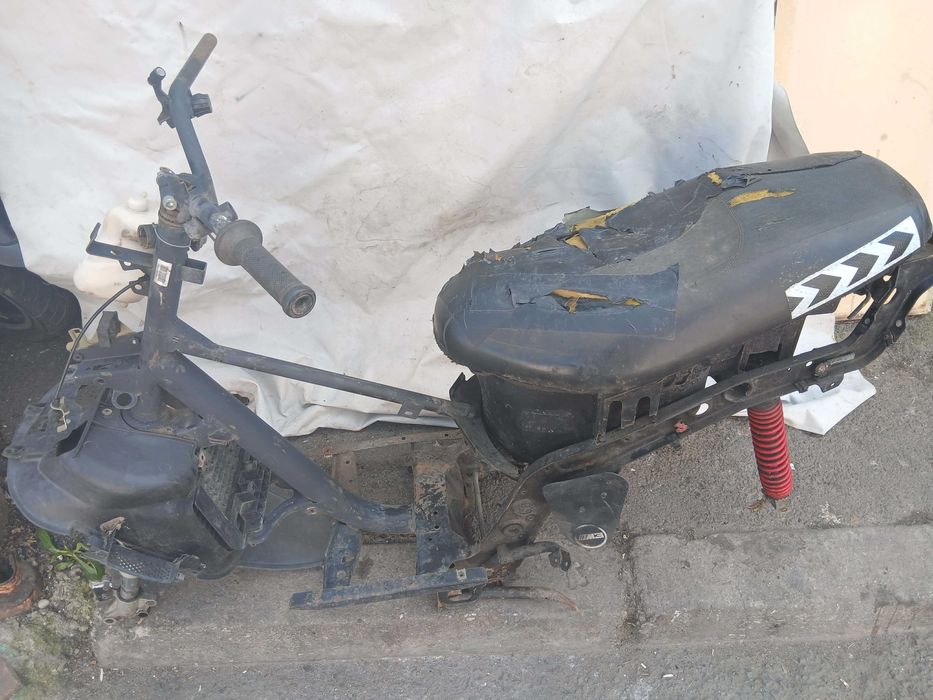 Cadru Scuter Gilera Runner.