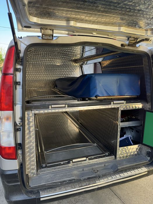 Microbuz/Masină Funerară/Mortuală