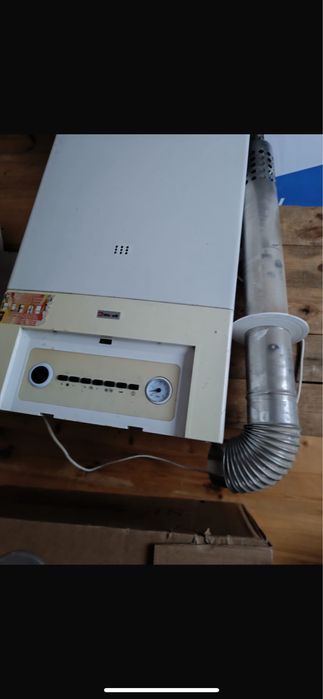 Газ колонка б/у состояние хорошая с гормошком