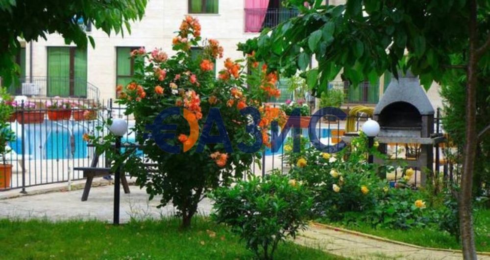 Продава се Едностаен апартамент в к.к. Слънчев бряг - 53 кв.м за 749 €/кв.м - Снимка #12