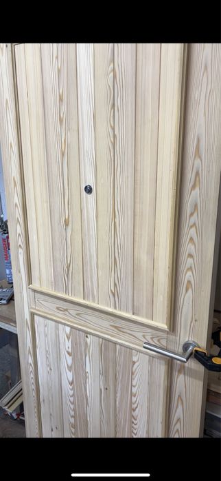 Дверь парадная входная