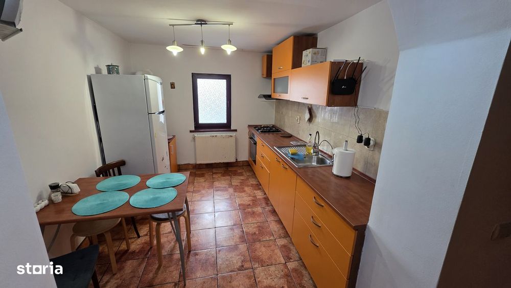 Ofer spre inchiriere ap cu 4 camere zona BRD