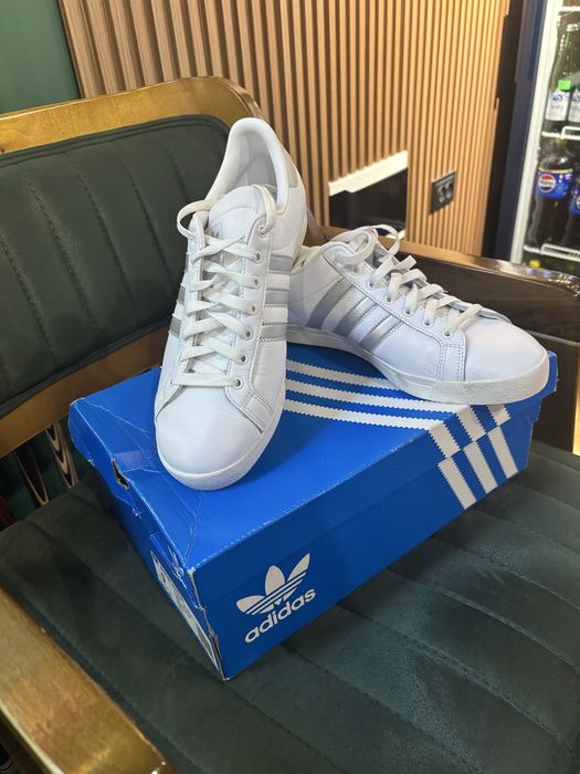 Adidas arginal. 43