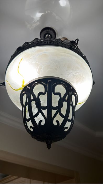 Срочно продается люстра