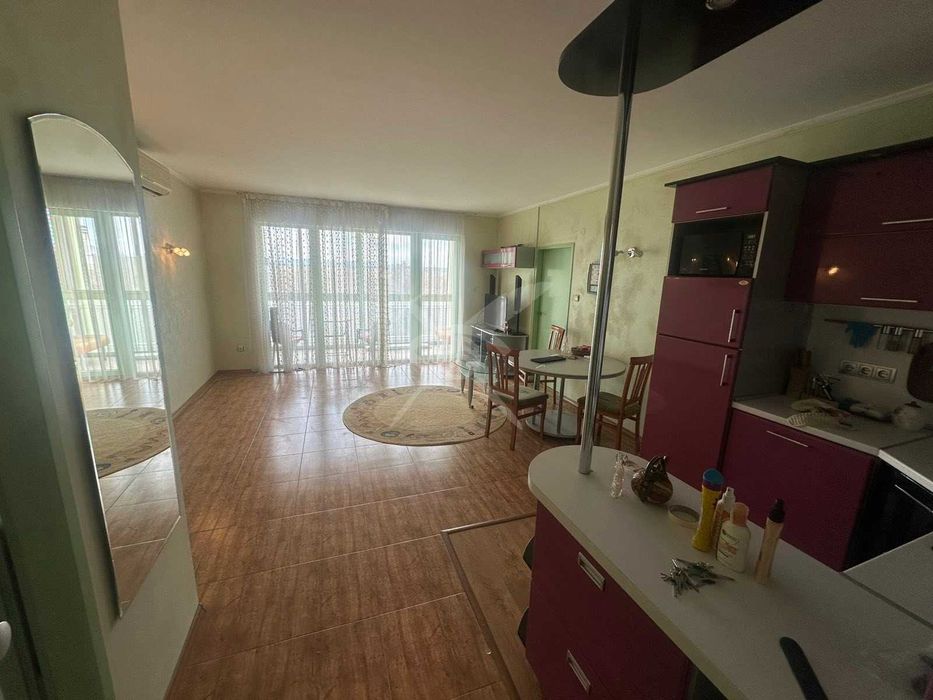 Продава се Тристаен апартамент в Несебър - 100 кв.м за 1600 €/кв.м - Снимка #1