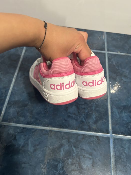Adidasi fete adidas