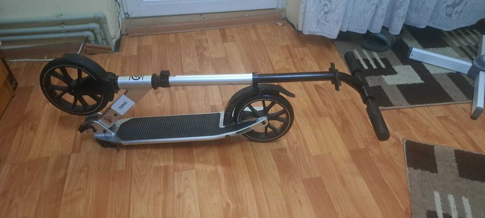Trotinetă Oxelo Town 5 XL Grey – stare bună