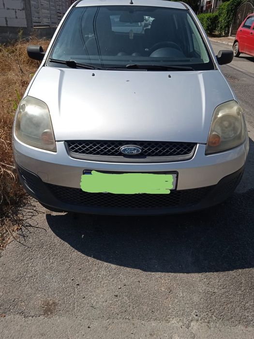 Bara fata capota usa trager aripa Ford Fiesta