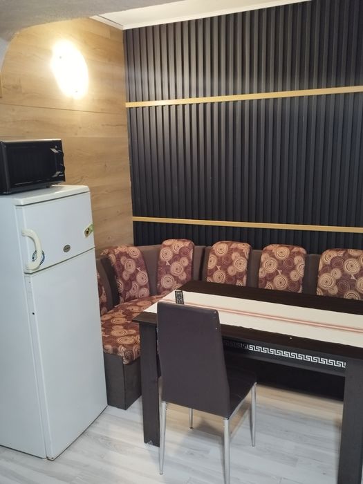 Продавам апартамент за гости "Централ "Малко Търново