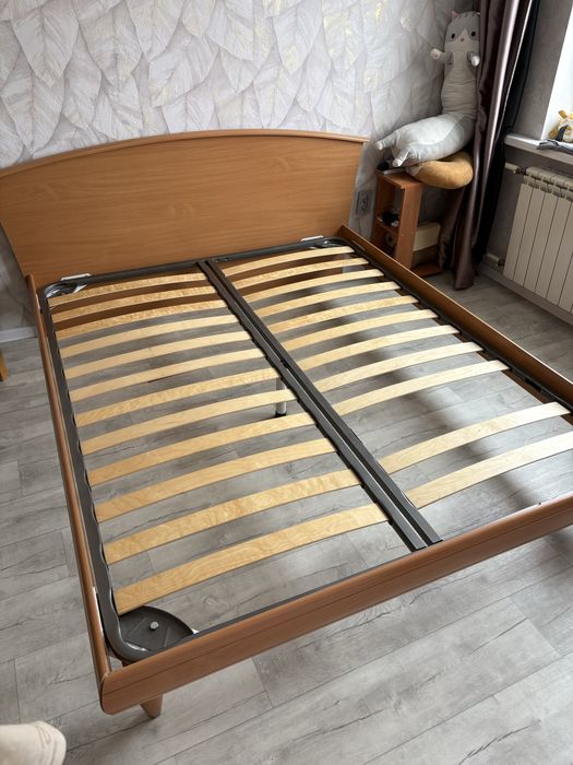 Продам кровать 160х200