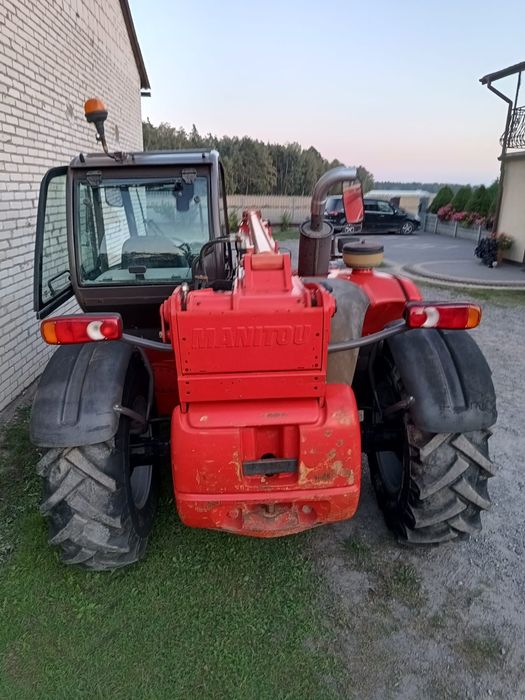 Телескопический  погрузчик MANITOU 2007год