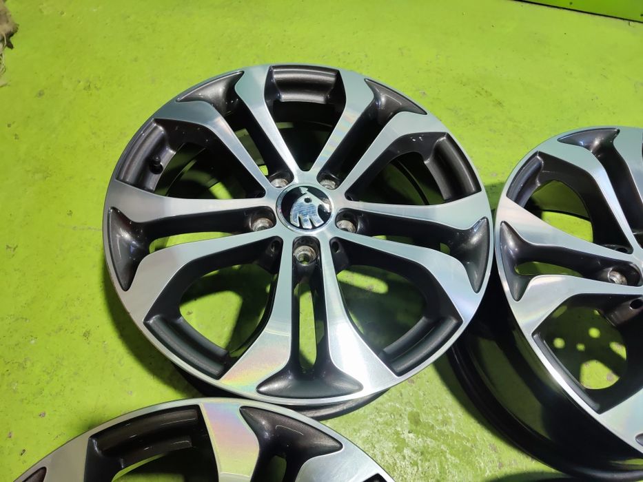 17 5x112 Skoda лети джанти 5х112 шкода
