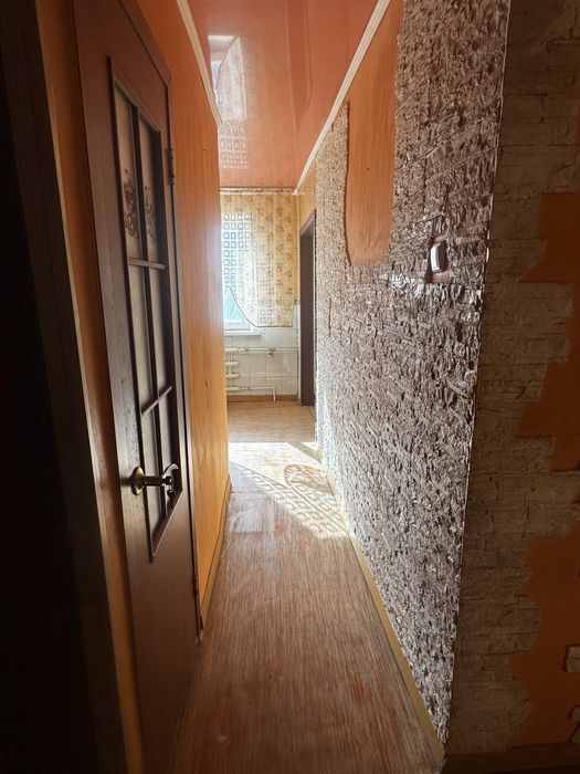 Срочно Продам 4 комнатную квартиру