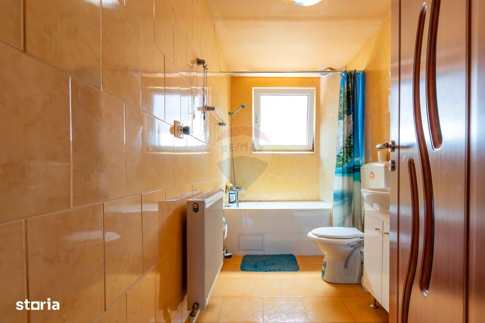 Casă de vânzare Hemeiuș + teren 600 mp