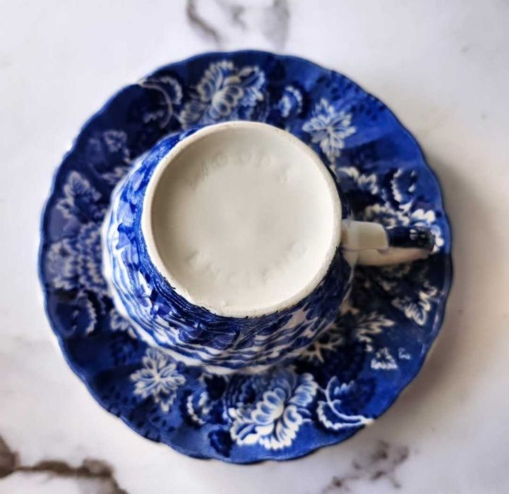 Английски сервиз за чай