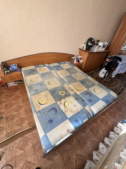 Продам спальный кровать
