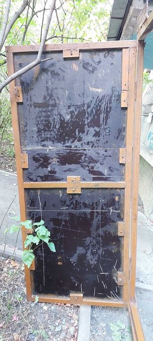 Металлическая дверь, облегченная