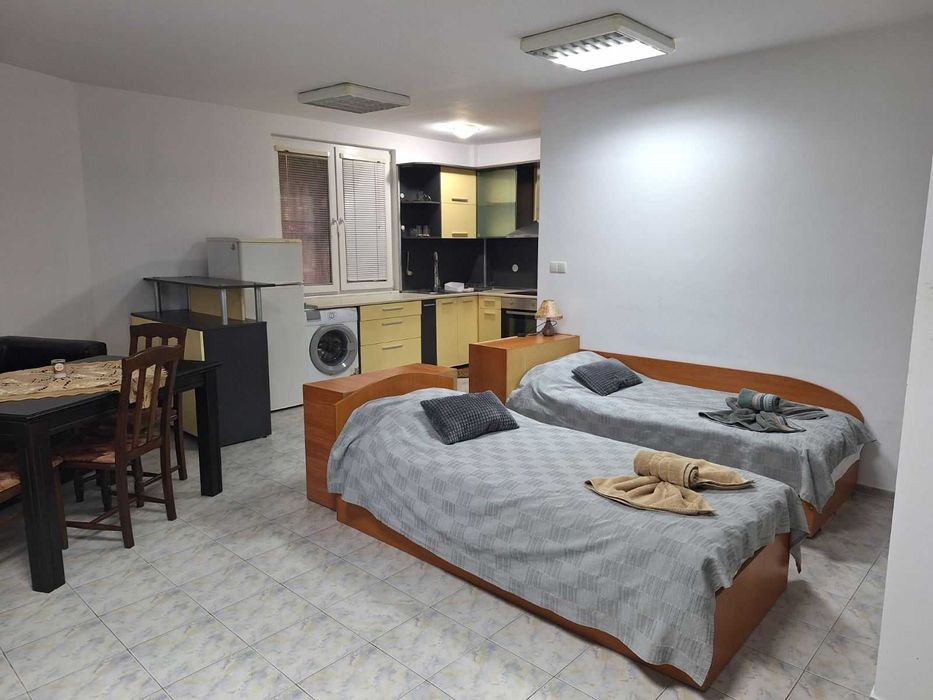 Продава се Двустаен апартамент в Габрово, Център - 57 кв.м за 1050 €/кв.м - Снимка #1
