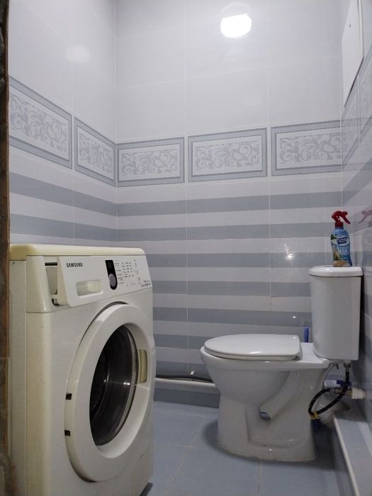 Продаётся 5 ком квартира в центре города Навои.