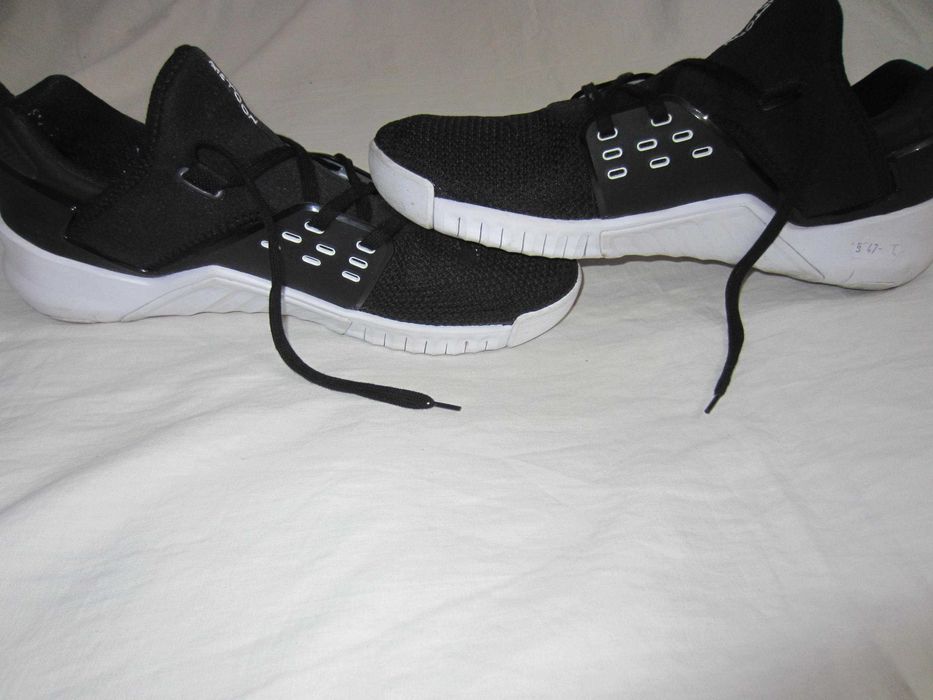 Nike Free Metcon2, marimea EUR-47,5,negri, stare f. buna