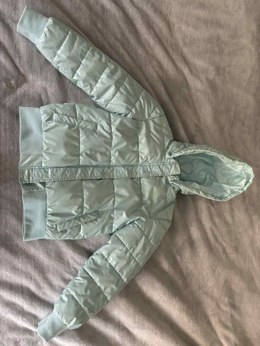 Преходно яке есен-зима Guess за 12 години