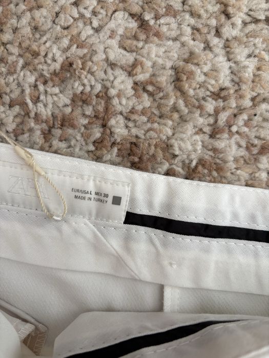 Pantaloni albi L Zara noi cu eticheta